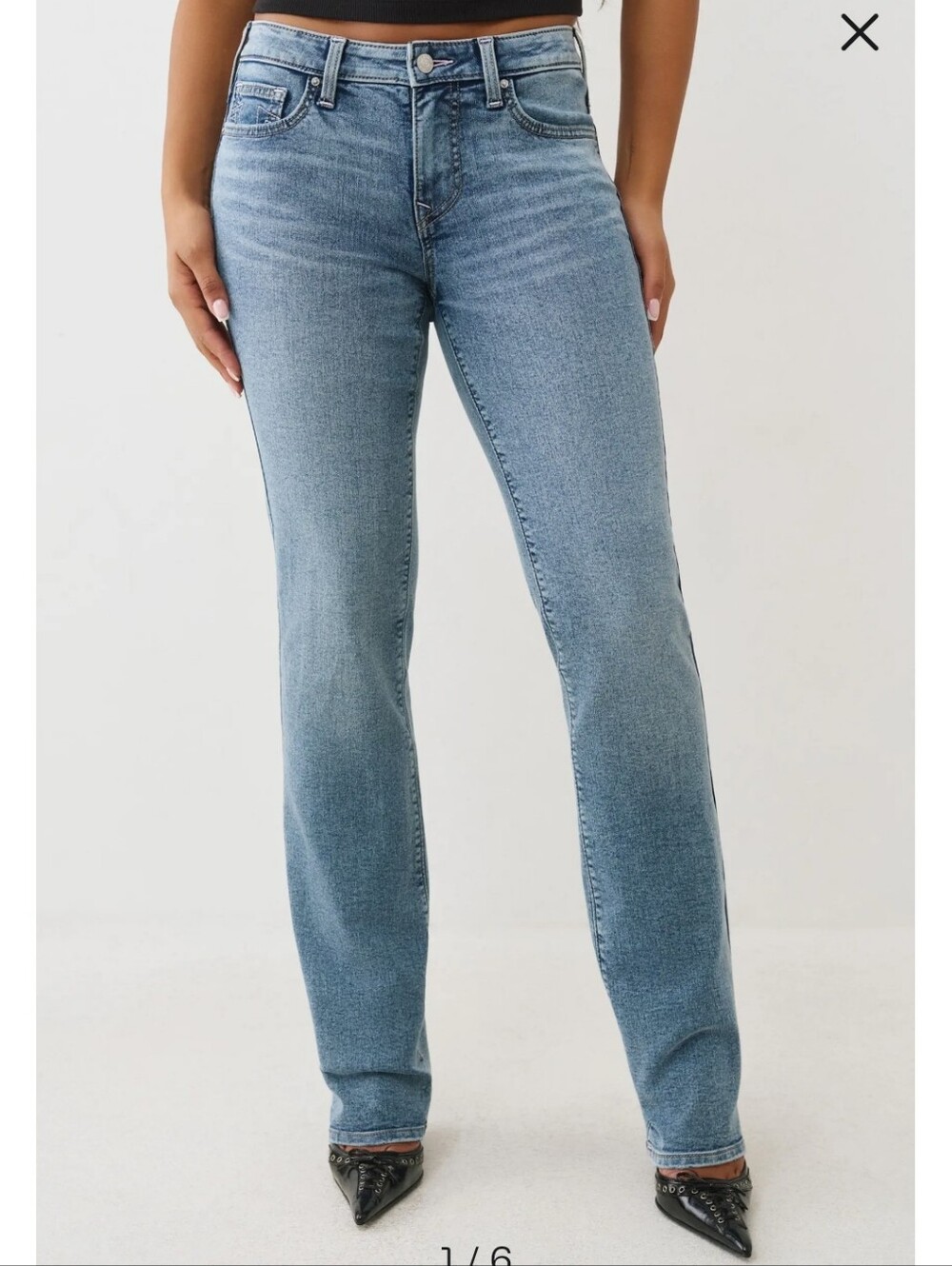 True Religion Billie Mid-Rise Straight Leg Jeans. New With Tags. Women's Size 26